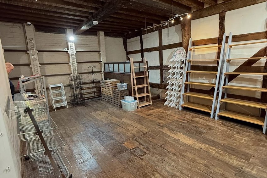 There New Auction Space