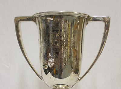 Silver Tiffany Silver Presentation Trophy Sold For £130000